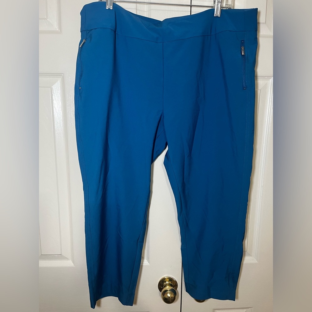 Cypress Club Blue Cropped Pants